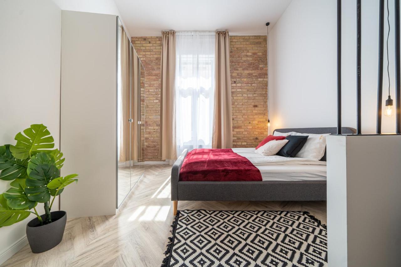 K33- Boutique Apartments, Best Location, By Bqa Budapest Luaran gambar